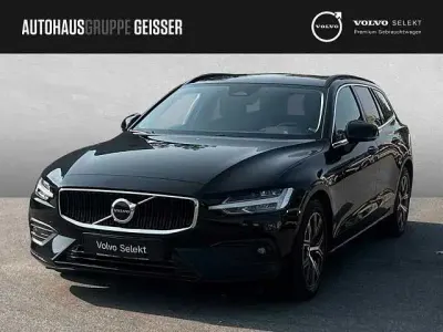 Gebraucht Volvo V60 145 PS (106 kW) 2023 Kombi