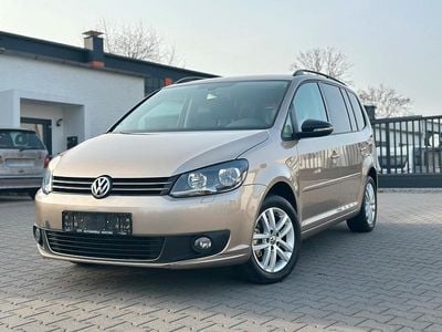 Gebraucht VW Touran Match 105 PS (77 kW) 2013 Beige Van / Kleinbus