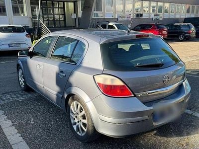 Usata Opel Astra Sport 125 CV (91 kW) 2004 Argento Berlina