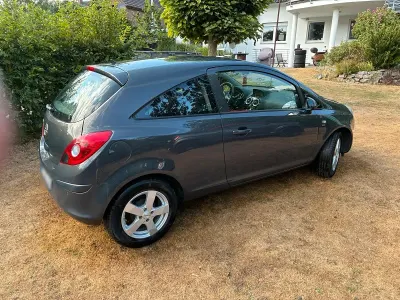 Gebraucht Opel Corsa Energy 69 PS (50 kW) 2014 Grau Kleinwagen