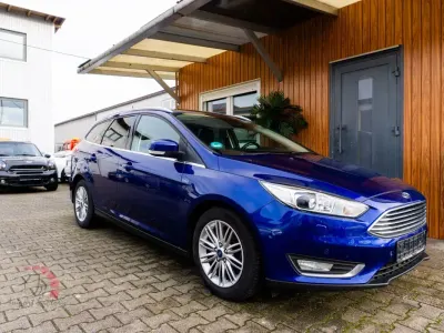 Usata Ford Focus Titanium 150 CV (110 kW) 2017 Blu Station wagon