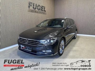 Gebraucht VW Passat R-line 200 PS (147 kW) 2022 Mangangrau metallic Kombi