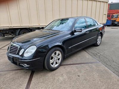 Mercedes E320
