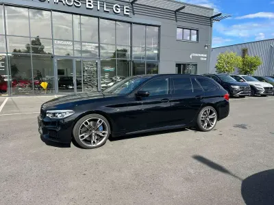 Gebraucht BMW 550 400 PS (294 kW) 2020 Saphirschwarz Kombi