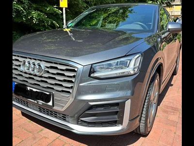 Second-hand Audi Q2 Ambiente 190 CP (139 kW) 2018 Gri SUV