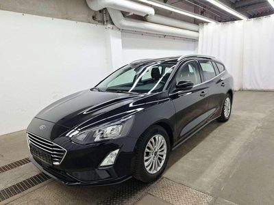 Obsidianschwarz metallic Gebraucht 2021 Ford Focus Titanium Kombi | 12.495 € (Guter Preis)