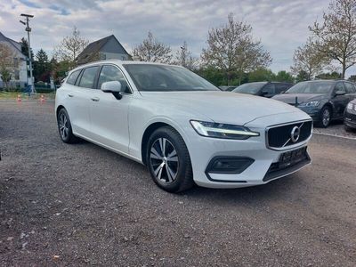 gebraucht Volvo V60 Kombi Momentum Pro