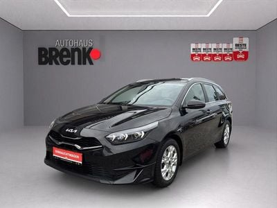 Gebraucht Kia Ceed 160 PS (117 kW) 2023 Black pearl (metallic) Kleinwagen