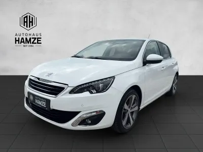 Gebraucht Peugeot 308 Allure 131 PS (96 kW) 2016 Weiß Limousine