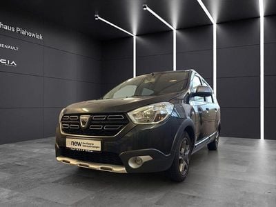 Gebraucht Dacia Lodgy Stepway 109 PS (80 kW) 2018 Grau Van / Kleinbus