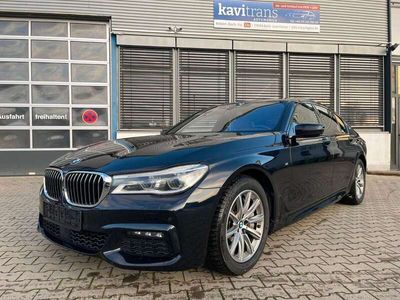 Gebraucht BMW 750L Shadowline 400 PS (294 kW) 2016 Carbonschwarz metallic Limousine