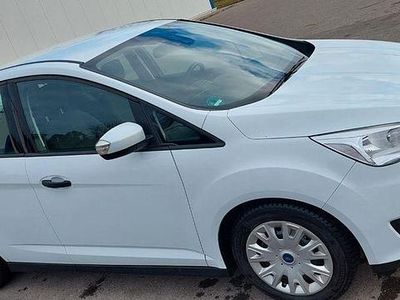 Weiß Gebraucht 2019 Ford C-MAX Ambiente Van / Kleinbus | 12.250 € (Fairer Preis)