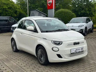 Gebraucht Fiat 500e Icon 86 kW (118 PS) 2023 Weiß