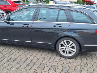Gebraucht Mercedes C220 170 PS (125 kW) 2012 Schwarz Kombi