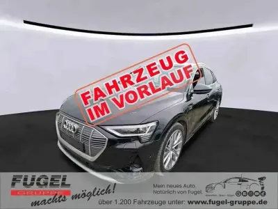 Gebraucht Audi e-tron S-Line 300 kW (408 PS) 2022 Mythosschwarz metallic SUV