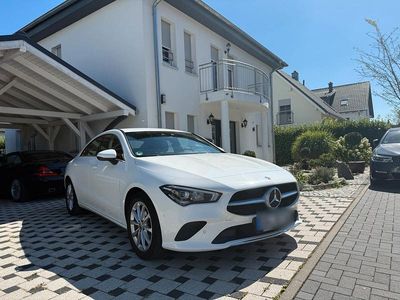 Mercedes CLA180