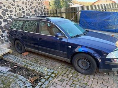 Usata VW Passat 131 CV (96 kW) 2003 Blu Station wagon