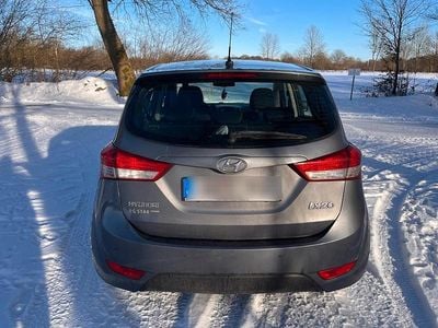 Gebraucht Hyundai ix20 Trend 92 PS (67 kW) 2013 Grau Kleinwagen