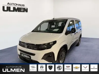 Neu Peugeot Rifter Allure 102 PS (75 kW) 2026 Weiss Van / Kleinbus