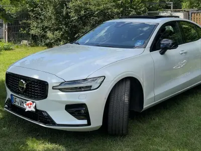 Gebraucht Volvo S60 Ultimate 250 PS (183 kW) 2024 Limousine