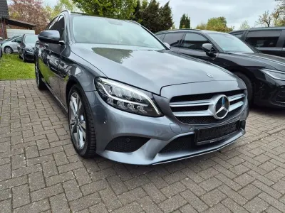 Gebraucht Mercedes C300 258 PS (189 kW) 2020 Grau Limousine
