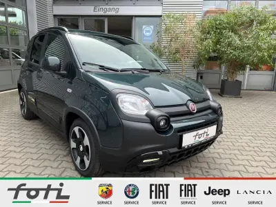 Neu Fiat Panda Cross Cross 65 PS (47 kW) 2026 Foresta grün Kleinwagen