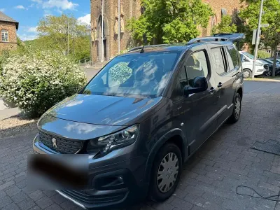Gebraucht Peugeot Rifter 131 PS (96 kW) 2020 Grau Van / Kleinbus