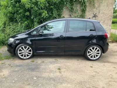 Gebraucht VW Golf Plus Highline 160 PS (117 kW) 2010 Schwarz Van / Kleinbus