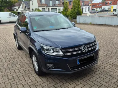 Gebraucht VW Tiguan LOUNGE 150 PS (110 kW) 2016 Blau SUV