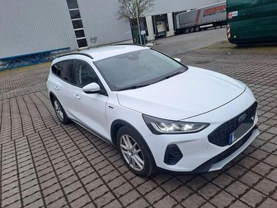 Gebraucht Ford Focus 120 PS (88 kW) 2022 Weiß Kombi