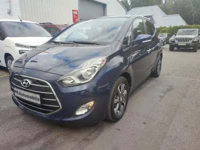 Gebraucht Hyundai ix20 125 PS (91 kW) 2019 Stellar blue / met Kleinwagen