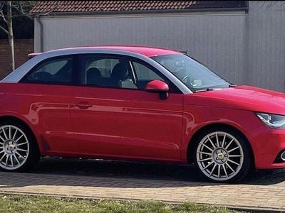 Gebraucht Audi A1 Ambition 105 PS (77 kW) 2013 Rot Kleinwagen
