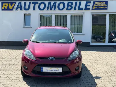 Gebraucht Ford Fiesta Viva 82 PS (60 kW) 2010 Rot Limousine