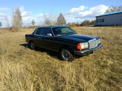 Gebraucht Mercedes 280 185 PS (136 kW) 1979 Schwarz Coupé