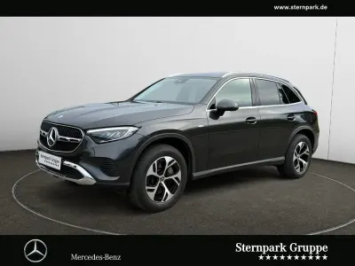 Gebraucht Mercedes GLC300 Avantgarde 204 PS (150 kW) 2025 Grau SUV
