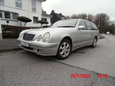 Mercedes E200
