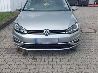 Gebraucht VW Golf VII Join 150 PS (110 kW) 2018 Silber Kombi