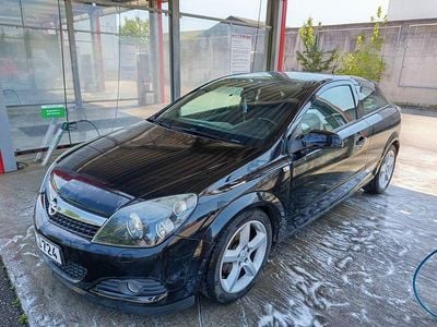 Gebraucht Opel Astra GTC Sport 116 PS (85 kW) 2008 Schwarz Limousine