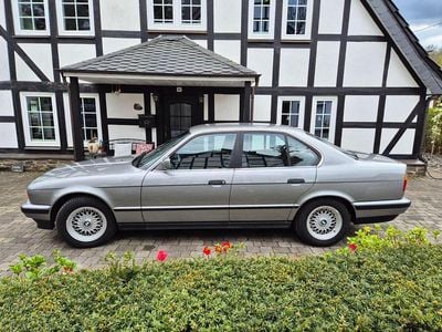 Usata BMW 520 129 CV (94 kW) 1989 Grigio Berlina