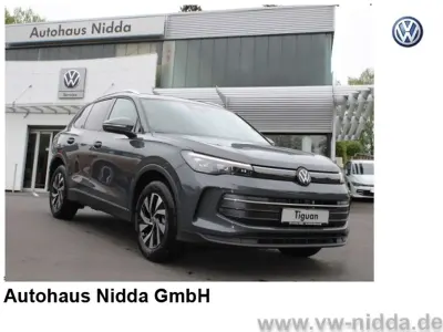 Gebraucht VW Tiguan 150 PS (110 kW) 2026 Delfingrau metallic SUV