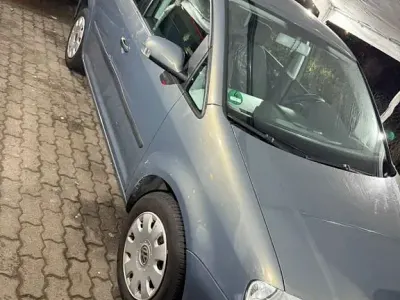 Gebraucht VW Touran Basis 102 PS (75 kW) 2004 Grau Van / Kleinbus
