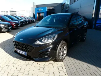 Gebraucht Ford Kuga ST-Line 150 PS (110 kW) 2023 Schwarz SUV