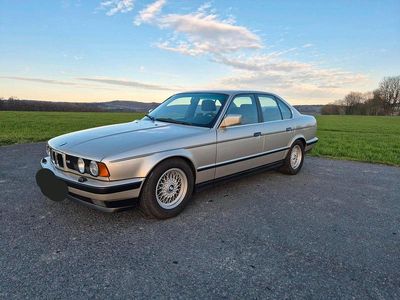 Second-hand BMW 525 170 CP (125 kW) 1989 Berlinǎ