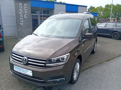 Gebraucht VW Caddy Highline 150 PS (110 kW) 2017 Braun Van / Kleinbus