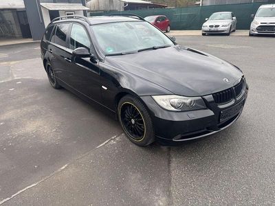 Gebraucht BMW 318 Advantage 143 PS (105 kW) 2008 Schwarz Kombi