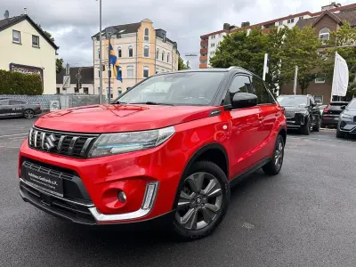 Gebraucht Suzuki Vitara Club 129 PS (94 kW) 2022 Rot SUV