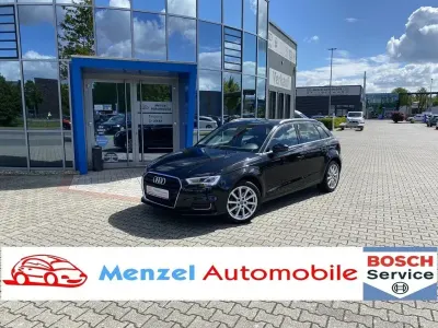 Gebraucht Audi A3 Design 116 PS (85 kW) 2018 Schwarz Limousine