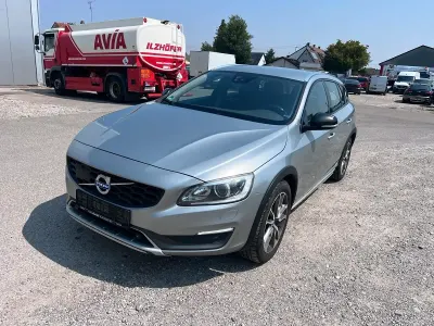Gebraucht Volvo V60 CC 180 PS (132 kW) 2015 Kombi