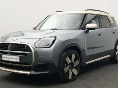 Gebraucht Mini Countryman Favoured 218 PS (160 kW) 2025 Grün SUV