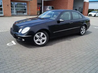 Gebraucht Mercedes E200 122 PS (89 kW) 2003 Schwarz Limousine